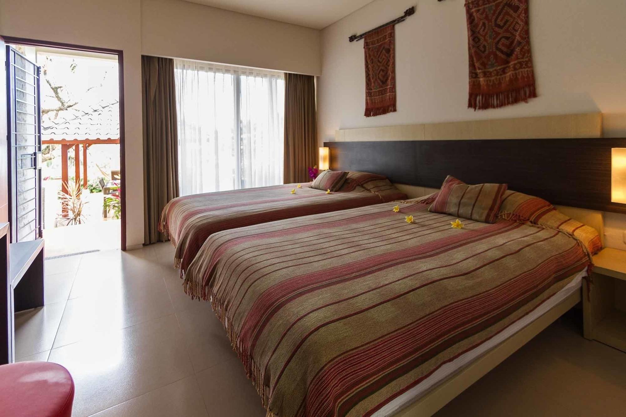 Villa Karingal Senggigi Ngoại thất bức ảnh