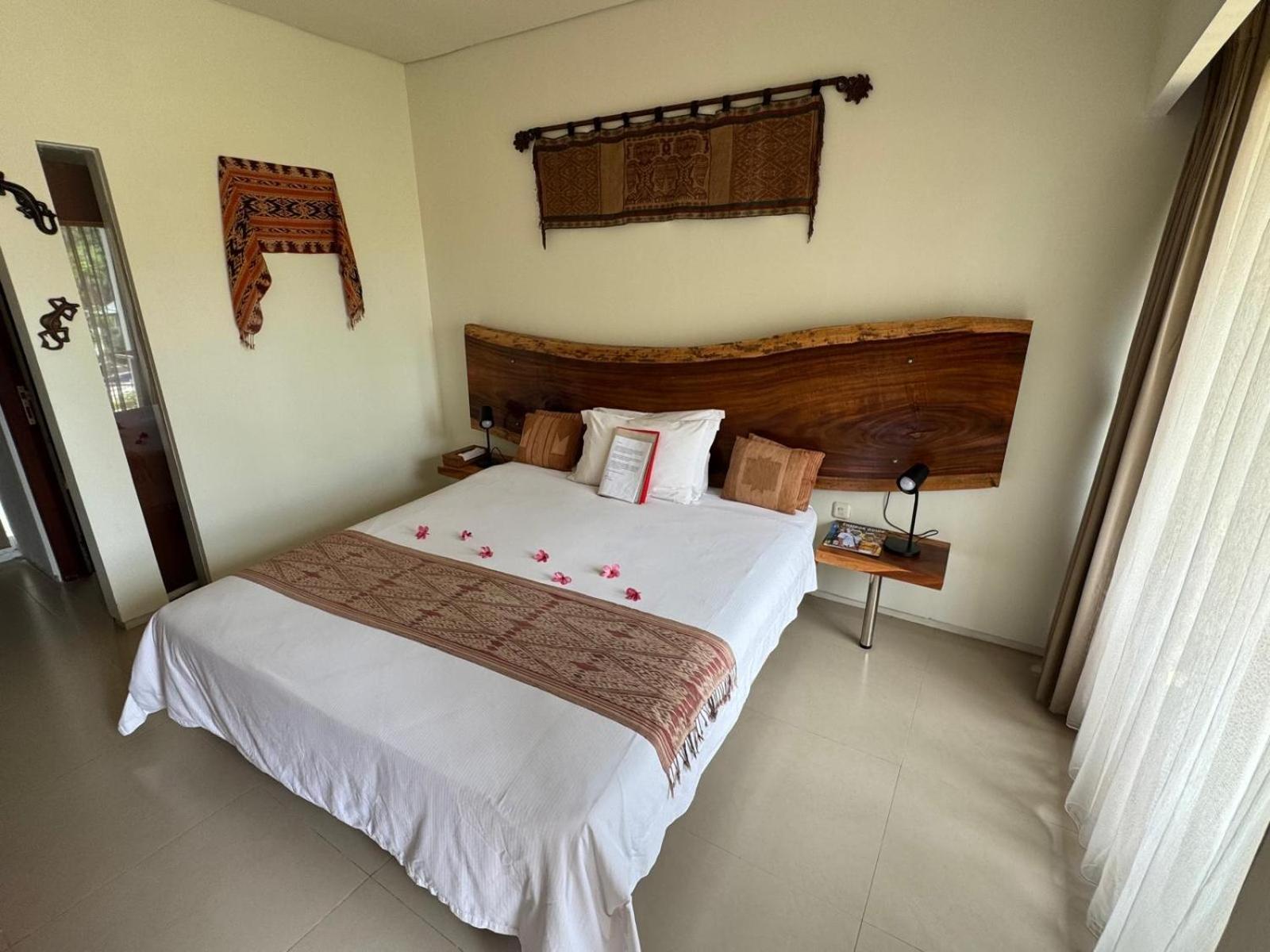 Villa Karingal Senggigi Ngoại thất bức ảnh
